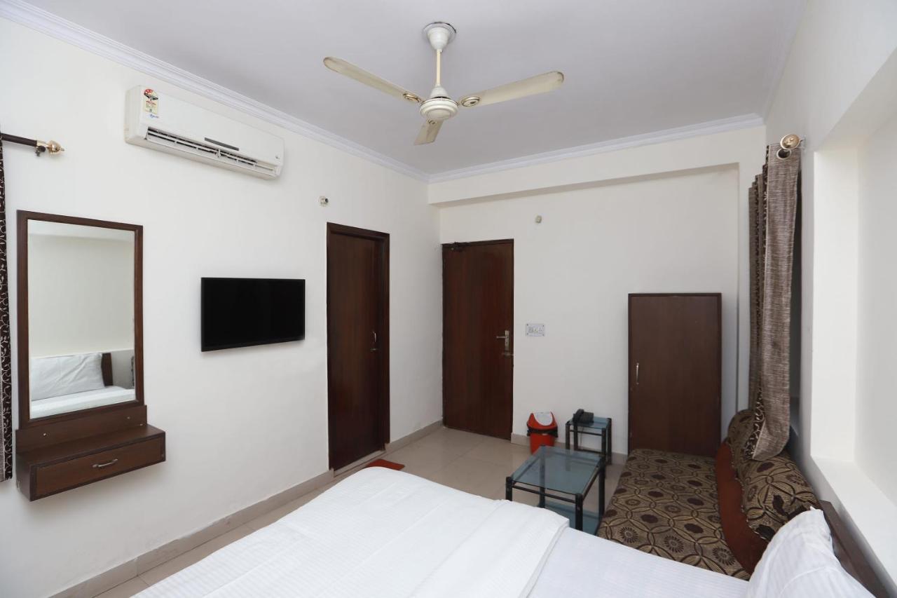 SPOT ON 29024 Jageer Palace Hotel Narela Buitenkant foto