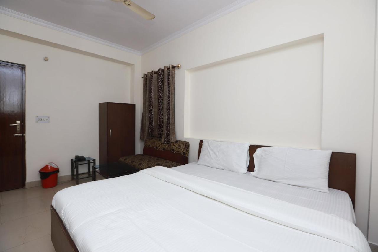 SPOT ON 29024 Jageer Palace Hotel Narela Buitenkant foto